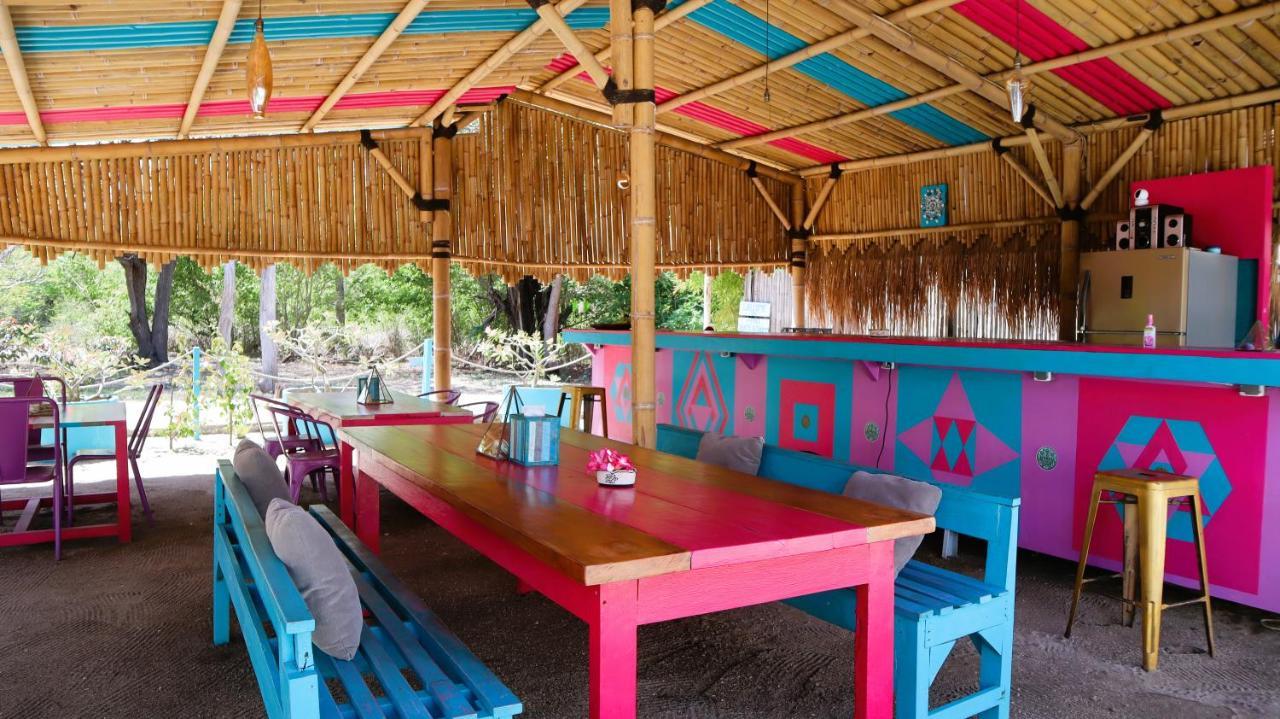 Meno Charm Hotel Gili Meno Exterior foto