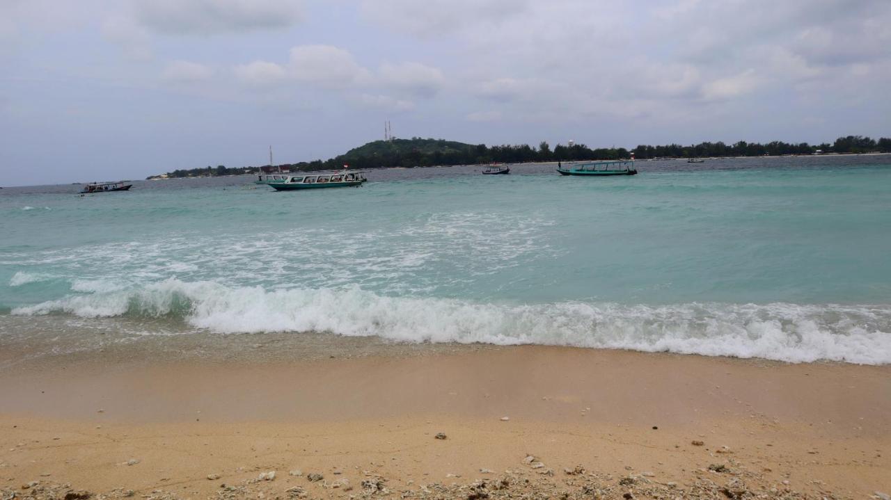 Meno Charm Hotel Gili Meno Exterior foto